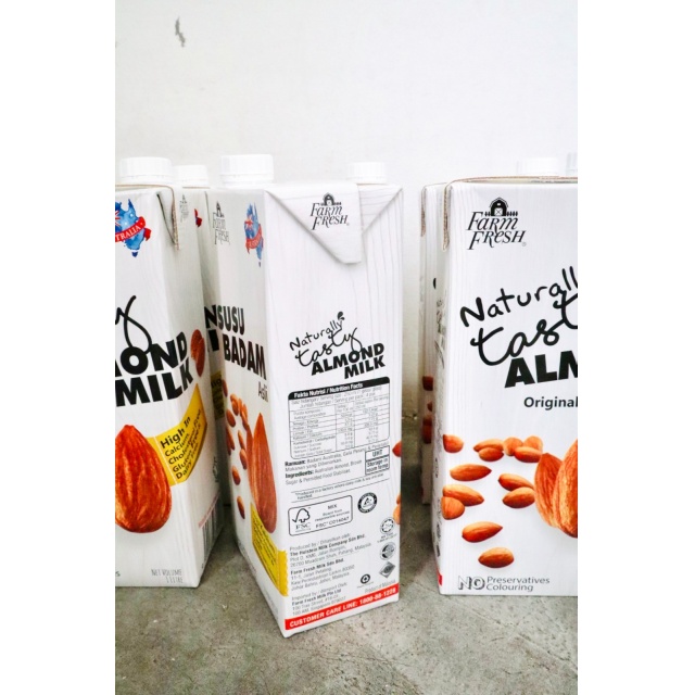 SUKE SHOP. FARM FRESH UHT ALMOND MILK 1L